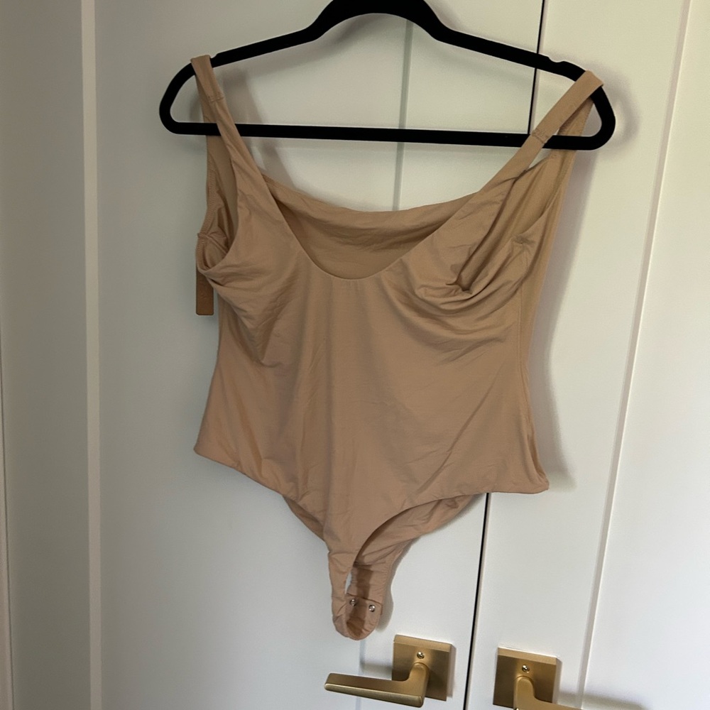 SKIMS NWT NUDE BODYSUIT 3X